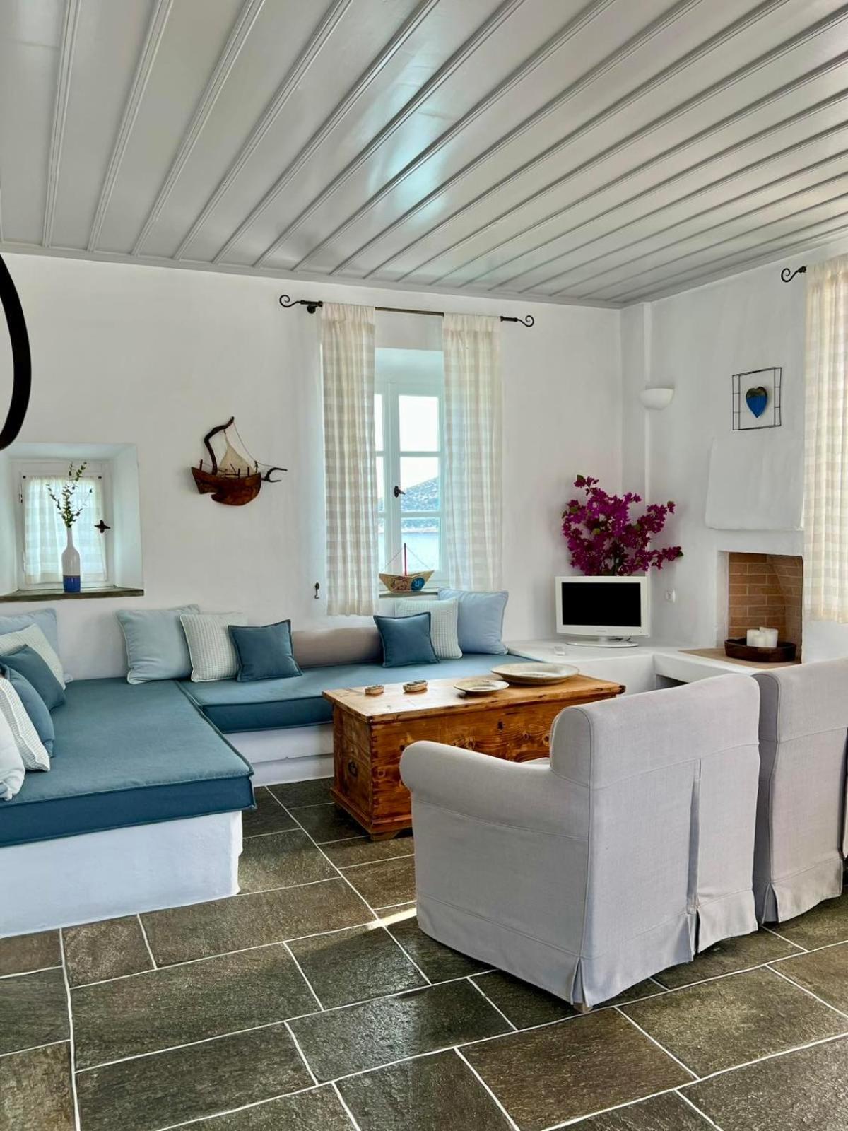Niriedes Hotel Platis Gialos  Eksteriør billede